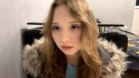 Olivia online show from December 16, 2025, 3:17 pm