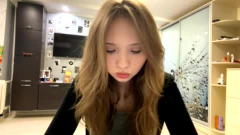Snapshot of willenasow chatting on March 5, 2026, 3:08 pm Olivia online show from March 5, 2026, 3:08 pm