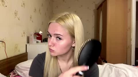 Sophia online show from April 6, 2026, 4:41 pm
