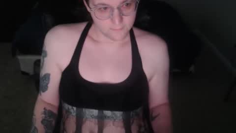 Snapshot of willh8967 chatting on May 31, 2026, 2:57 pm LunaSweet online show from May 31, 2026, 2:57 pm