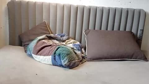 Call me Babe online show from November 18, 2025, 10:20 am