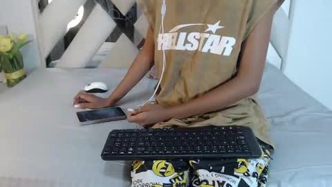 luna online show from January 16, 2026, 11:25 am