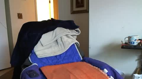 willtie26 online show from December 2, 2025, 2:12 pm