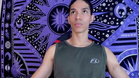 willy_veins online show from December 3, 2024, 1:52 am