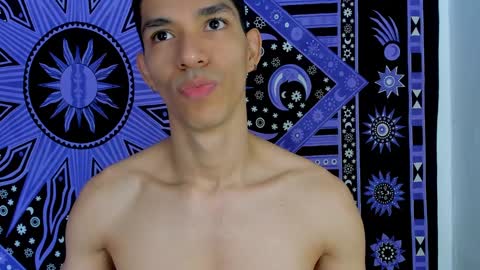 willy_veins online show from January 1, 2025, 1:59 pm