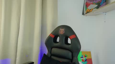 willy_veins online show from September 14, 2025, 3:33 pm