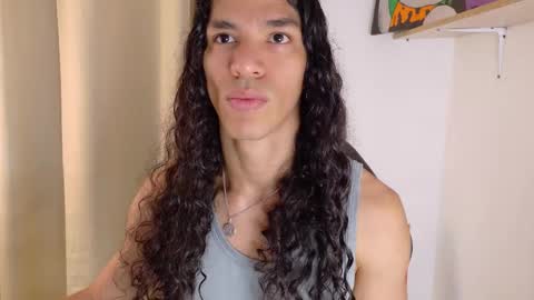 willy_veins online show from September 28, 2025, 9:03 am