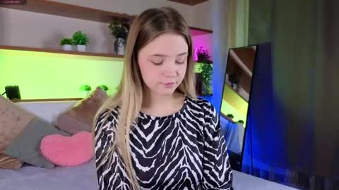 Snapshot of wilonebute chatting on April 21, 2026, 3:39 pm Mary online show from April 21, 2026, 3:39 pm