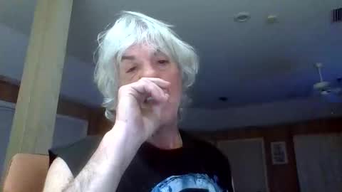 Snapshot of winedog2020 chatting on February 24, 2026, 3:15 am Gundja Man online show from February 24, 2026, 3:15 am