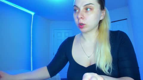 Snapshot of winter_miracle chatting on March 2, 2025, 11:29 am Winter Miracle online show from March 2, 2025, 11:29 am