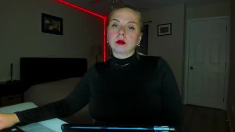 Snapshot of winter_miracle chatting on November 15, 2025, 4:54 am Winter Miracle online show from November 15, 2025, 4:54 am