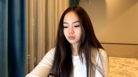 Amina online show from November 7, 2025, 3:12 pm