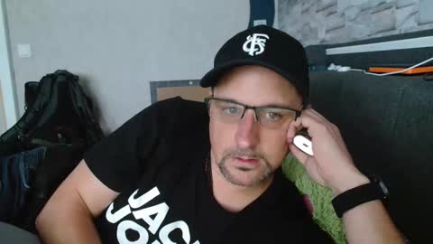 Dirty online show from September 17, 2025, 3:24 pm