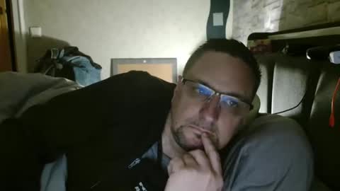 Dirty online show from February 28, 2026, 8:43 pm