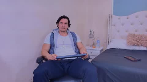 Wiston online show from March 19, 2026, 1:48 pm