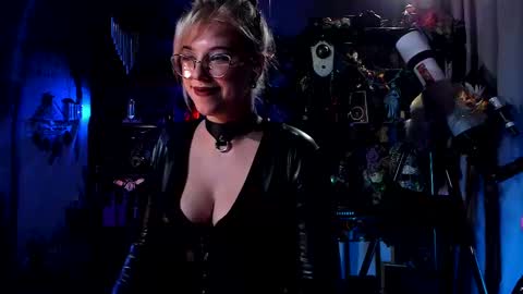 Snapshot of witch_fiona chatting on February 24, 2025, 7:52 pm Goddess of two strapons  - Mr. long Don Mr. Pinky online show from February 24, 2025, 7:52 pm