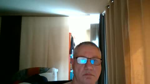 wixer1970 online show from May 31, 2026, 1:18 pm