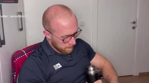 Wlademar online show from February 25, 2025, 2:58 am