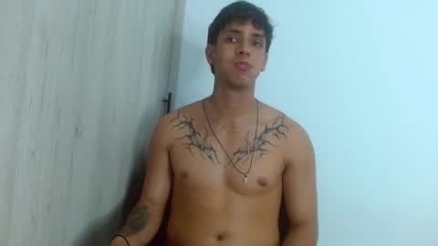 Snapshot of wolf_light chatting on December 15, 2025, 10:36 pm wolf_light online show from December 15, 2025, 10:36 pm