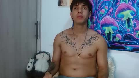 Snapshot of wolf_light chatting on January 8, 2026, 2:03 am wolf_light online show from January 8, 2026, 2:03 am