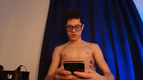  W O L F  online show from October 14, 2025, 11:33 am