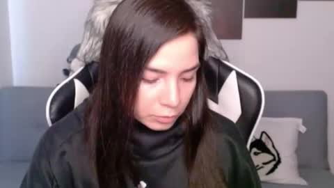 Snapshot of wolfs_daughter chatting on January 17, 2025, 10:01 pm Alex online show from January 17, 2025, 10:01 pm