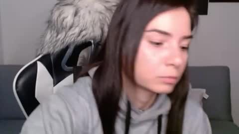 Snapshot of wolfs_daughter chatting on February 18, 2025, 2:38 am Alex online show from February 18, 2025, 2:38 am