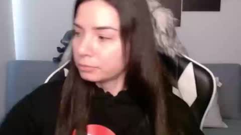 Snapshot of wolfs_daughter chatting on March 5, 2025, 7:06 pm Alex online show from March 5, 2025, 7:06 pm