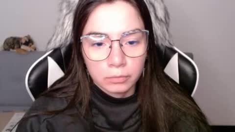 Snapshot of wolfs_daughter chatting on February 6, 2026, 2:27 am Alex online show from February 6, 2026, 2:27 am