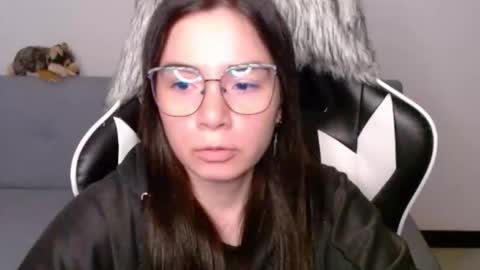 Snapshot of wolfs_daughter chatting on February 13, 2026, 2:40 am Alex online show from February 13, 2026, 2:40 am