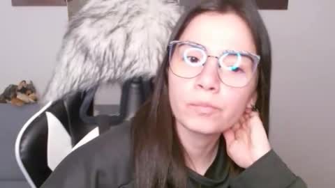 Snapshot of wolfs_daughter chatting on February 16, 2026, 3:13 am Alex online show from February 16, 2026, 3:13 am