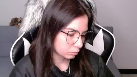 Snapshot of wolfs_daughter chatting on February 28, 2026, 2:23 am Alex online show from February 28, 2026, 2:23 am