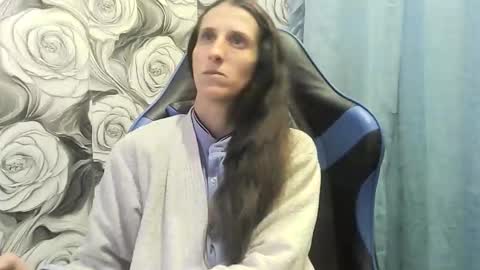 wolfxsnow online show from December 21, 2025, 7:59 am