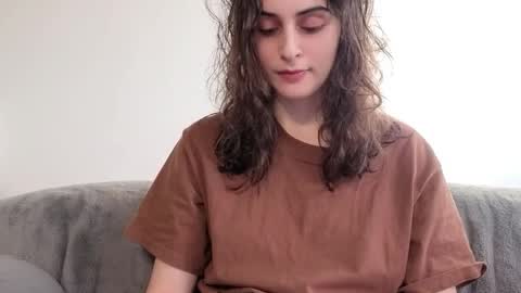 Stia online show from March 18, 2026, 1:47 pm