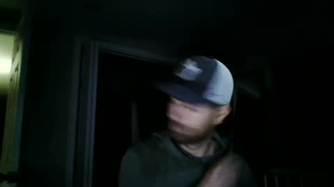 woodeee77 online show from September 8, 2025, 11:26 pm