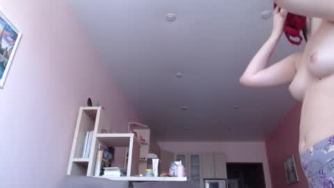 Snapshot of woodland_peony chatting on February 13, 2026, 6:09 am Woodland Peony online show from February 13, 2026, 6:09 am