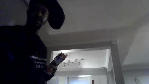 Woodpipe69 online show from December 15, 2024, 10:26 pm