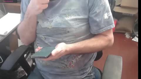 woodworker6473 online show from January 29, 2025, 2:10 pm