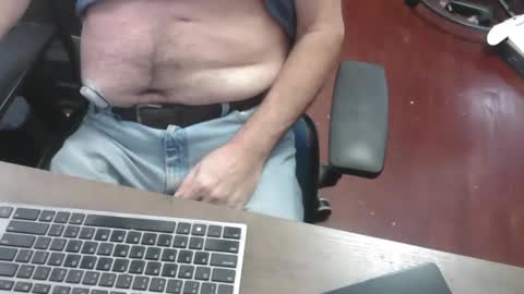 woodworker6473 online show from October 7, 2025, 12:35 pm