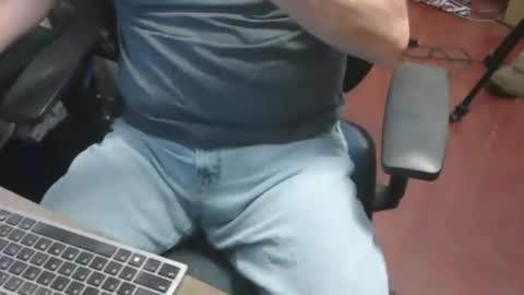 woodworker6473 online show from January 15, 2026, 1:26 pm