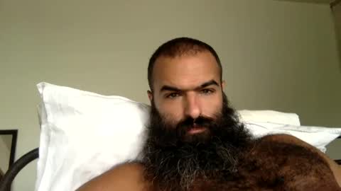 woof_wolf37 online show from October 6, 2025, 4:04 pm