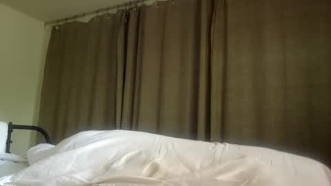 Snapshot of woof_wolf37 chatting on April 19, 2026, 6:10 pm woof_wolf37 online show from April 19, 2026, 6:10 pm