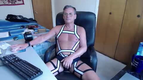 Large one  online show from April 12, 2026, 12:21 pm