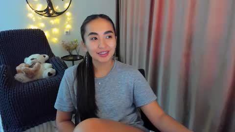 Snapshot of worldofkim chatting on February 26, 2026, 5:28 am dudetta Kim online show from February 26, 2026, 5:28 am