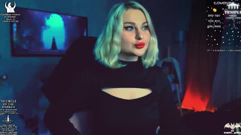 Snapshot of wounded_goddess chatting on December 19, 2025, 5:36 am Goddess Sophy online show from December 19, 2025, 5:36 am