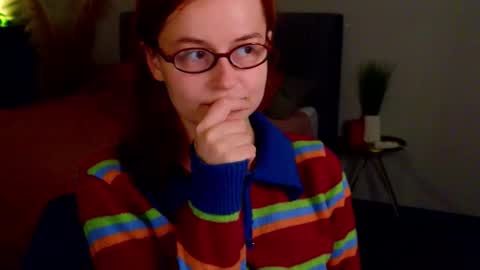 Rebecy online show from November 30, 2025, 2:10 pm