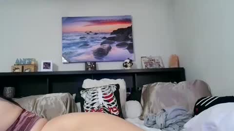 Crystal Lake online show from September 18, 2025, 4:36 am