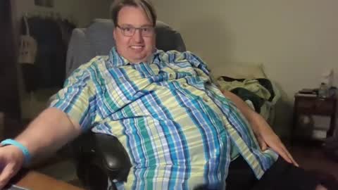 Snapshot of wrensroom chatting on February 22, 2025, 4:40 am Wren Valentino online show from February 22, 2025, 4:40 am