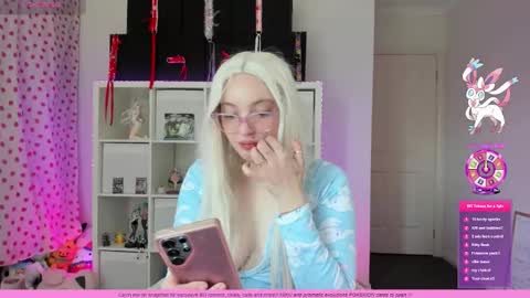 Snapshot of wrenvalentine chatting on September 25, 2025, 11:52 pm Wren Valentine online show from September 25, 2025, 11:52 pm