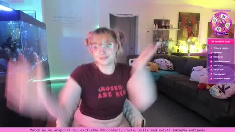 Snapshot of wrenvalentine chatting on February 11, 2026, 11:15 am Wren Valentine online show from February 11, 2026, 11:15 am